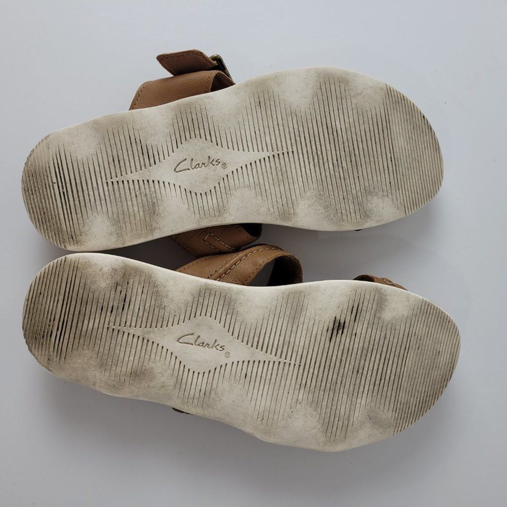 Clarks Sandals Womens 8 Brown Brynn Madi Toe Post Buckle Ultimate Comfort - Picture 10 of 12